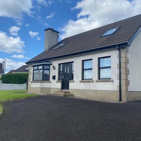 Holiday Home in Ballycastle - Fáinne na Cairde Exterior foto