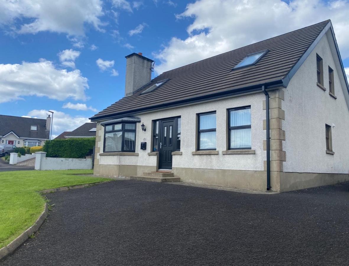 Holiday Home in Ballycastle - Fáinne na Cairde Exterior foto